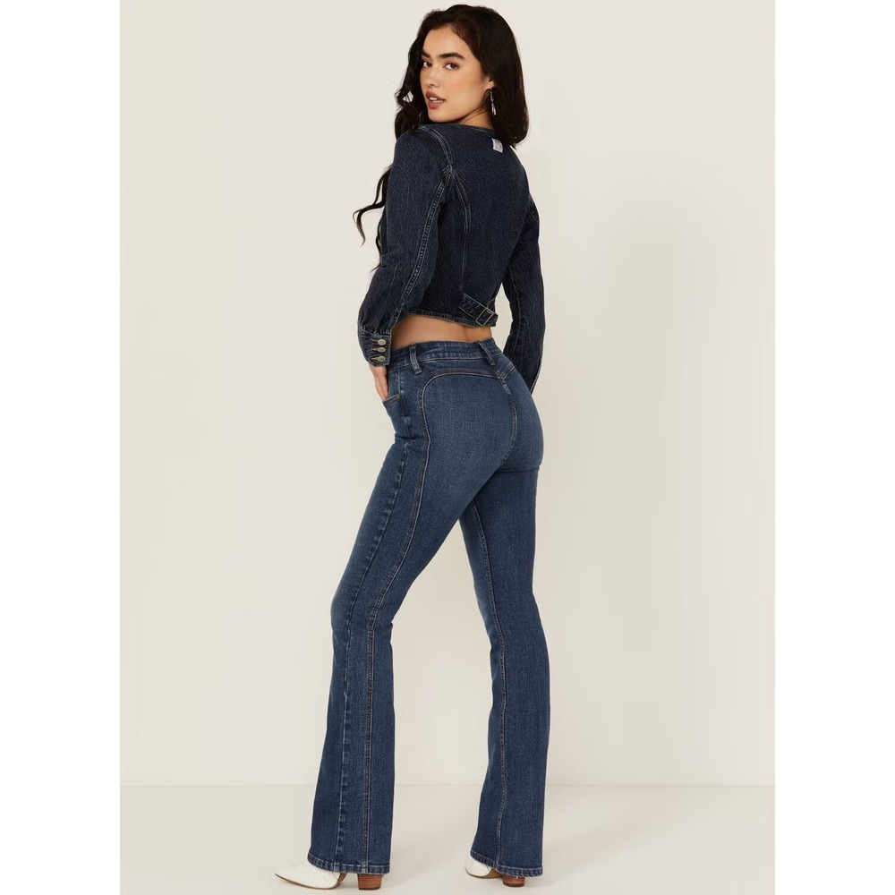 Shyanne Celeste High Rise Bootcut Jeans Medium Wash Seam Detail 28/34 NWT